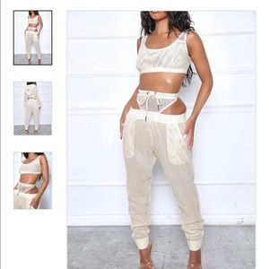 Better Cut Out Thong Joggers In Sand